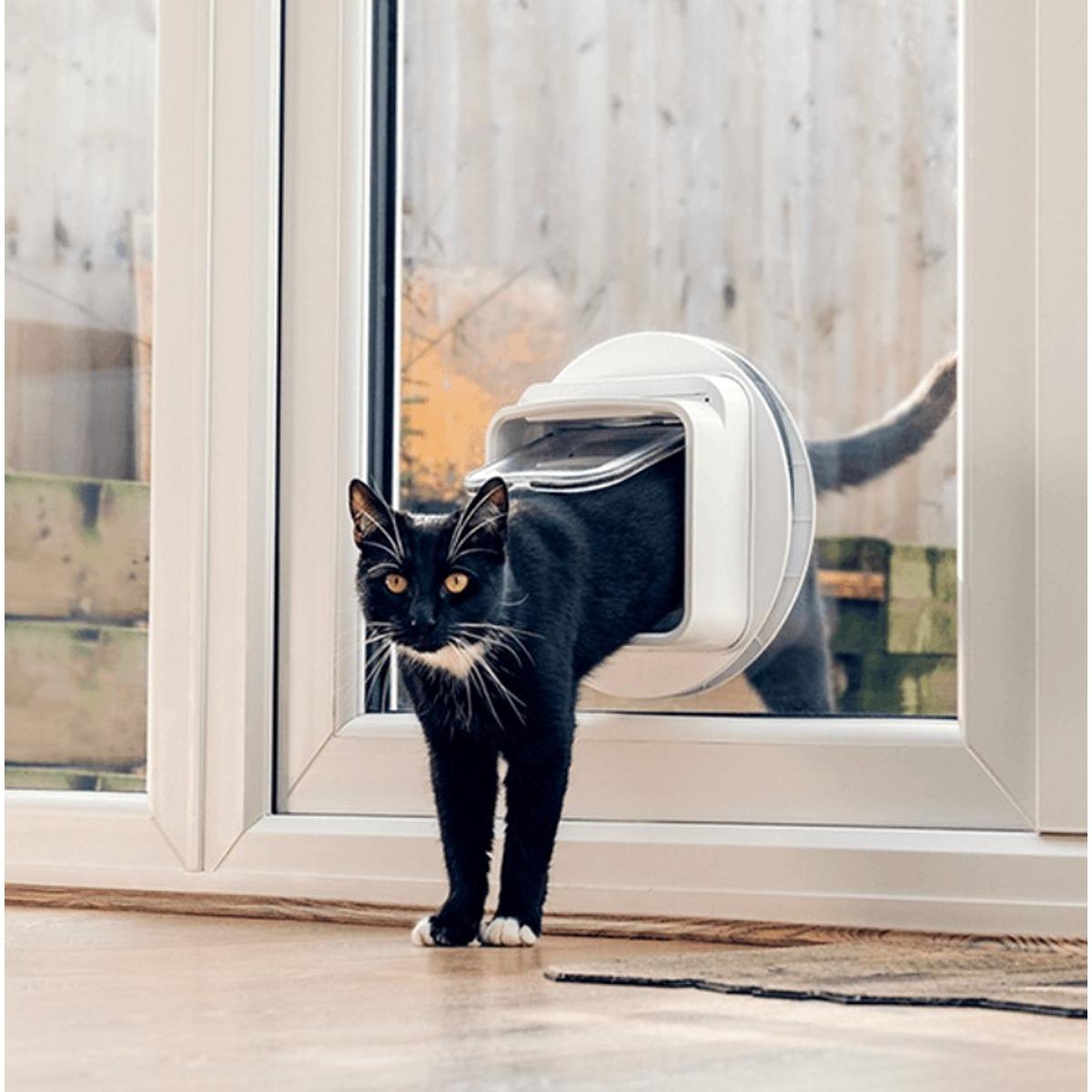 SureFlap Connect Microchip Pet Door